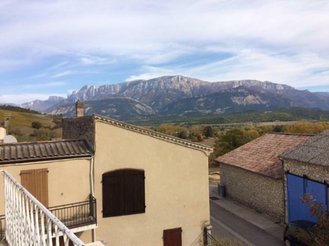 Gite des Nals Montmaur-en-Diois Exterior foto